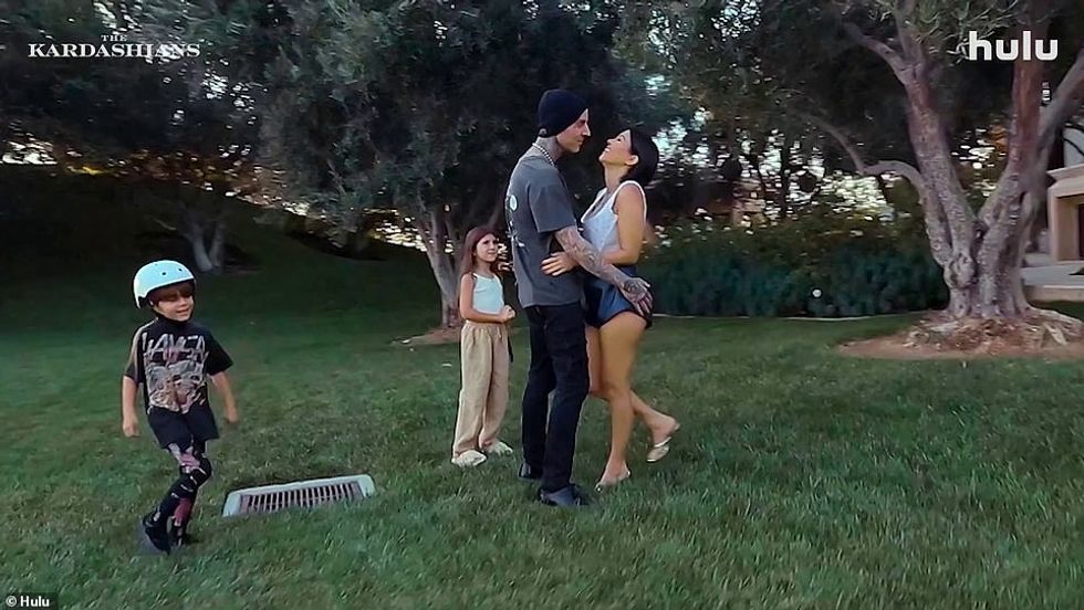 55394647 10616535 Loved up The couple went public with their relationship in Janua a 4 1647420288835