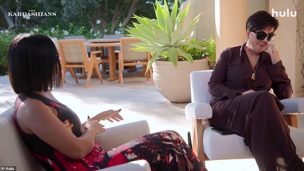 55394815 10616535 Taunts During a conversation with her mother Kris Jenner she sai a 3 1647420288833