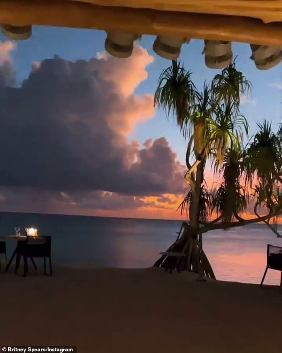 55589953 0 image a 8 1647816014331