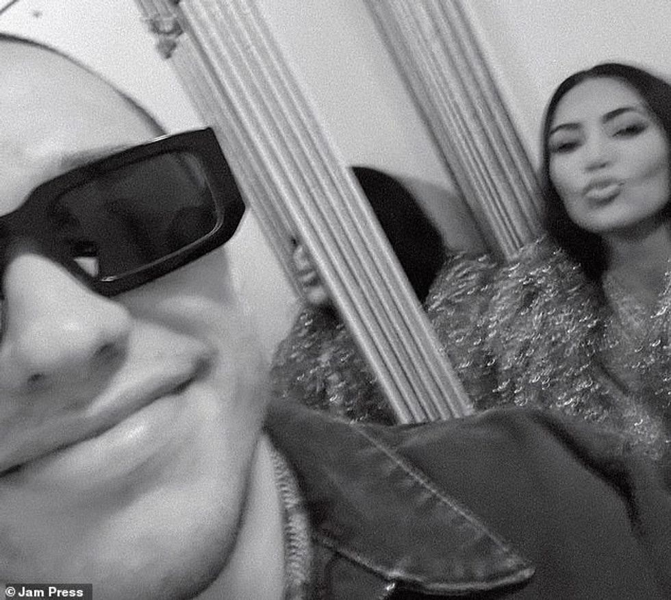 55867819 10657371 Working it out The insider expressed that the 28 year old actor a 57 1648405246455