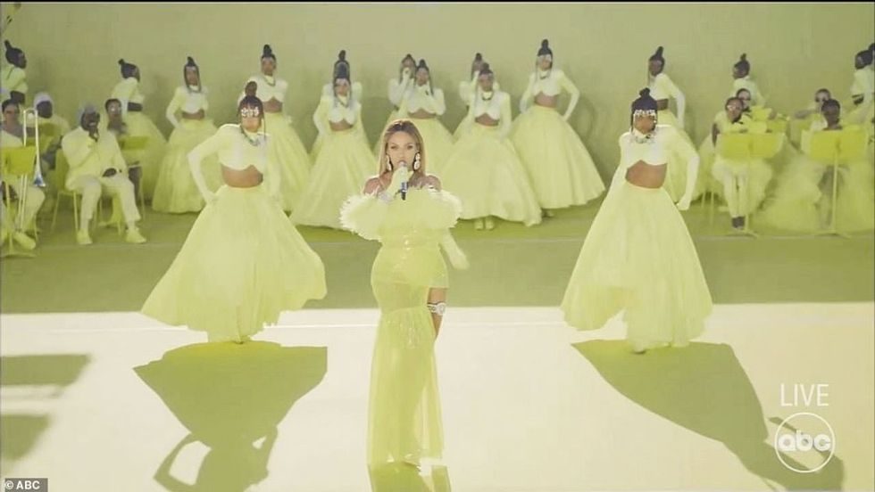 55878947 10658275 Segments Those segments were filmed and then edited seamlessly i a 97 1648447763882