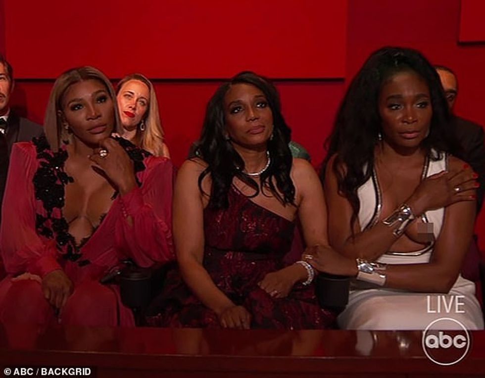 55930455 10662197 Exposed Venus Williams 41 suffered a wardrobe malfunction on Sun a 13 1648521967441