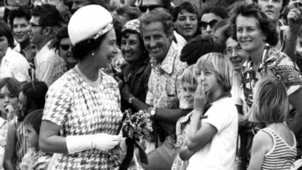 55d7a1aed73b9c822196b453ea482d54