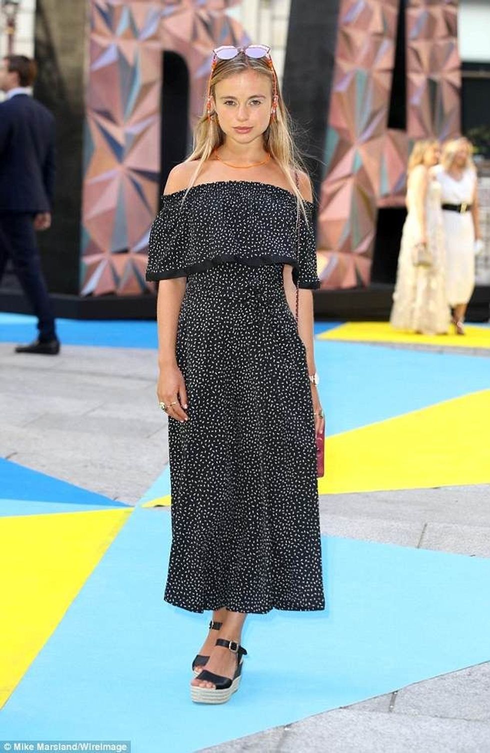 56112ed8b5781b33f966a6ac211a35b7