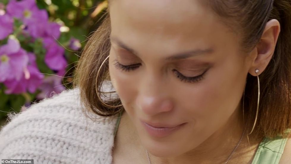 56399375 10702003 Take two The 52 year old actress and singer shared a video of he a 130 1649480596037