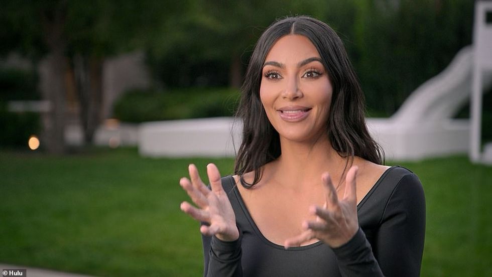 56599021 10717487 Horny She reveals she s two years into law school and she s focu a 279 1649919170325