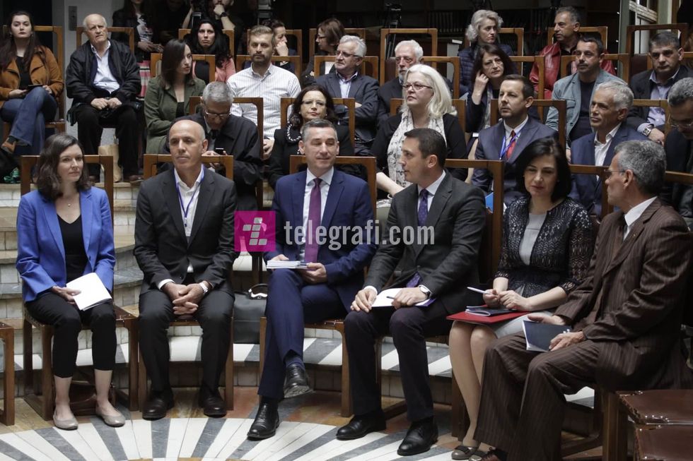 56614080 670442680061763 6558838622076796928 n