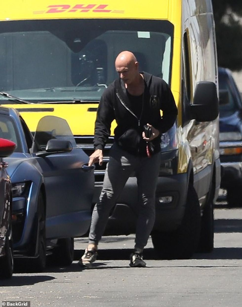 56688171 10724551 image a 12 1650125935025