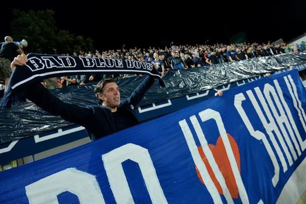 56694c432ff107f0ad33