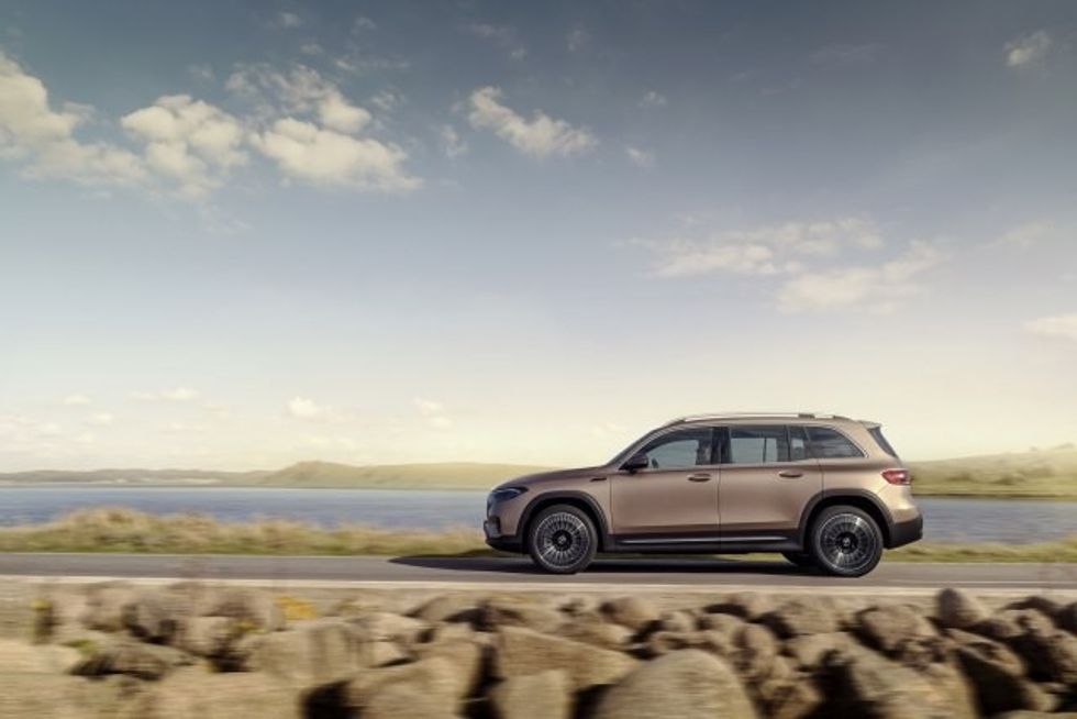 56782061607d400a7883a791710081 v4 big