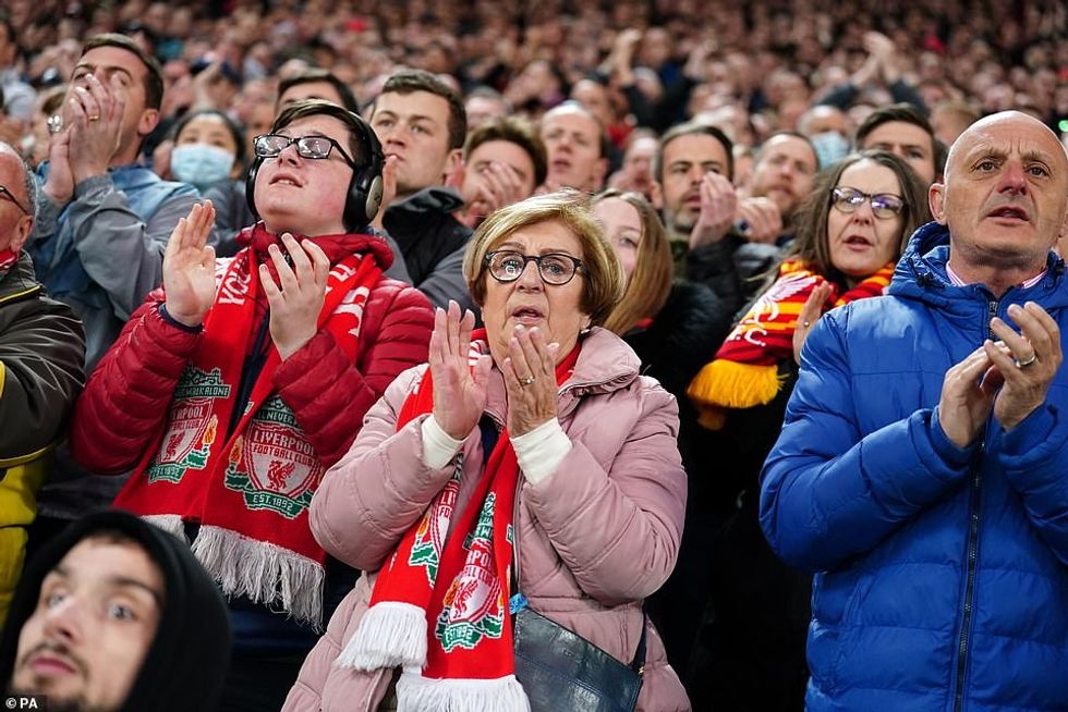 56802545 10734321 Home fans at Anfield clapped and also sang You ll Never Walk Alo a 223 1650437601064