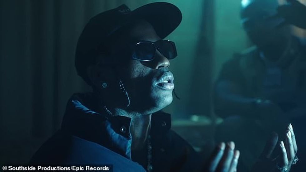 56946399 10744971 image a 14 1650672907047