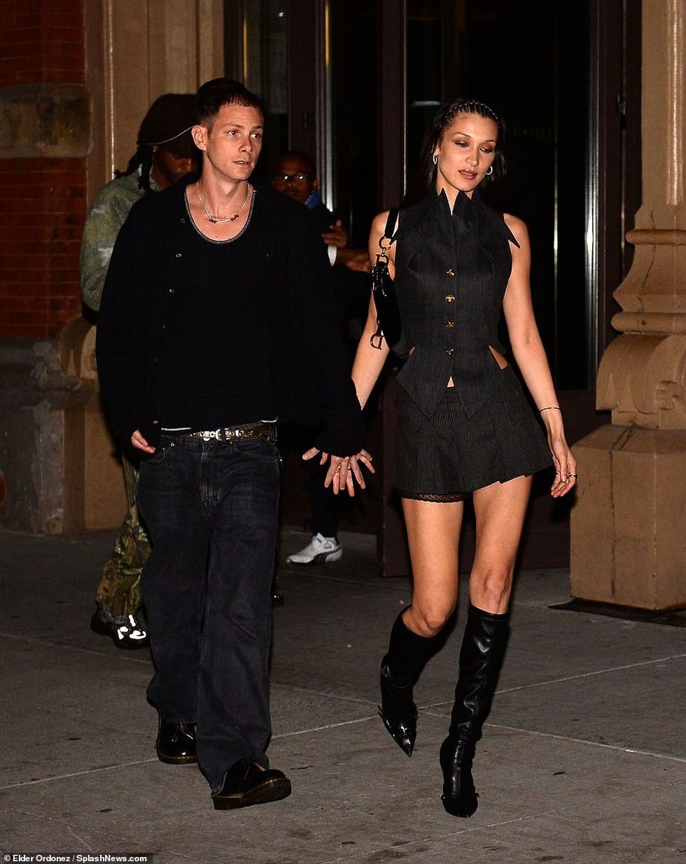 56983311 10747595 Couple Bella s boyfriend Marc Kalman also attended the birthday a 104 1650794032630