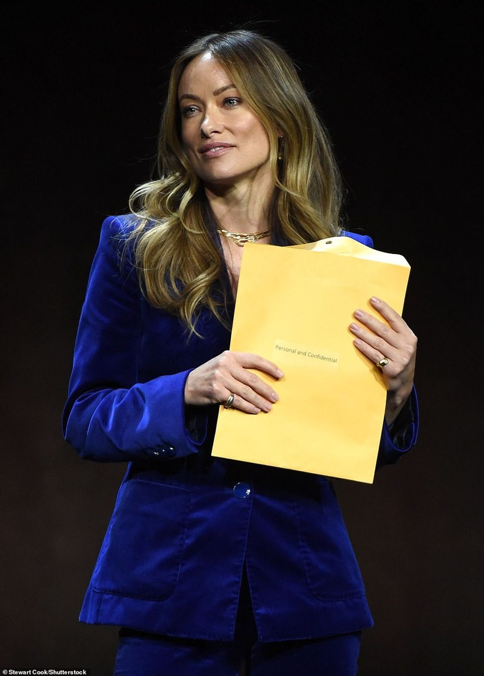 57144249 10760007 Served The actress was in the middle of the presentation for her a 43 1651142913442