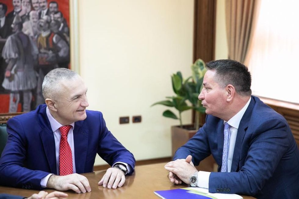 57159974 2216196025106861 1495784212656029696 n