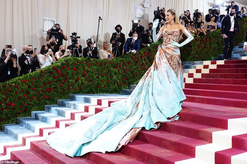 57322159 10775973 image a 74 1651529531167