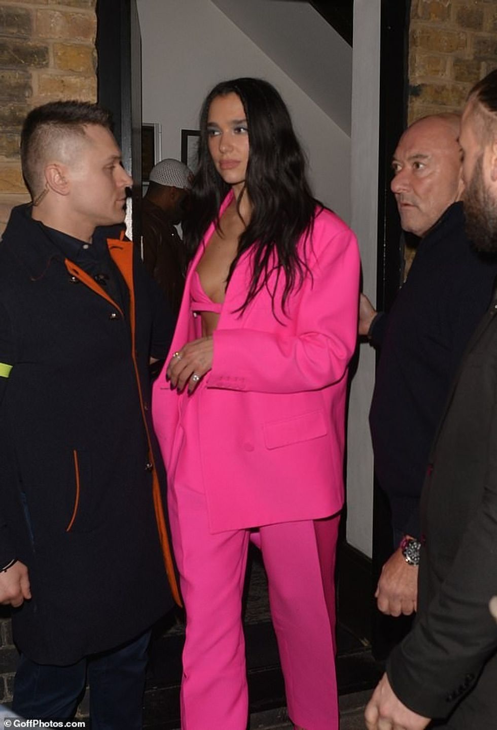 57385977 0 image a 17 1651650891715