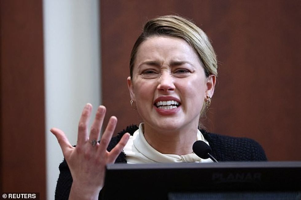 57460517 10789317 At some point he s on top of me screaming I f king hate you you a 63 1651838596581