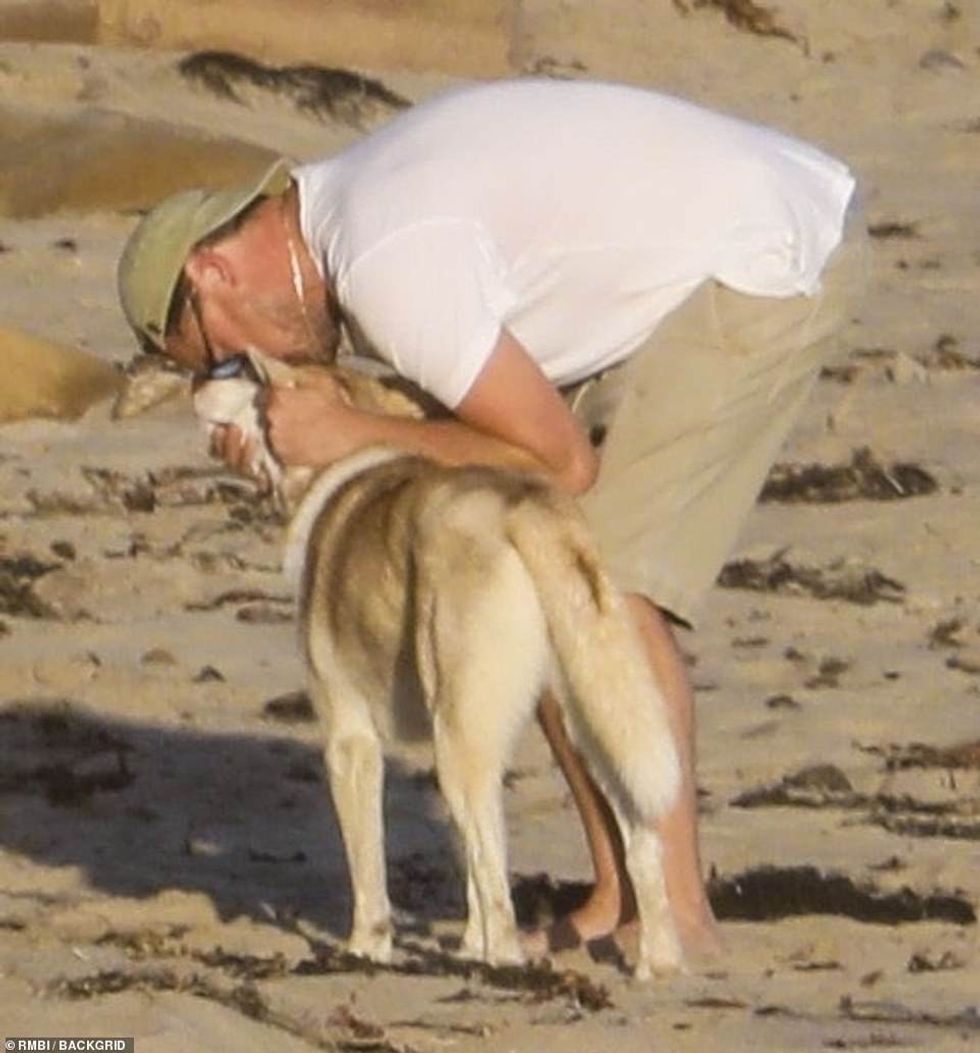 57894159 10822945 Dog lover She wasn t the only one who got some affection as thei a 30 1652741568095