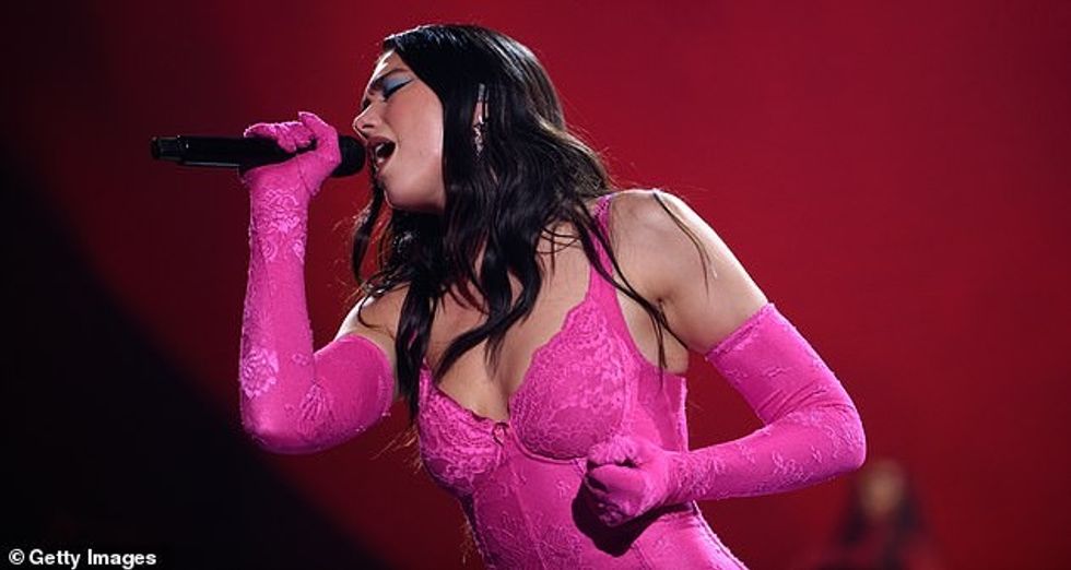 57947509 10827353 Belting it out The singer 26 is over three months into her eager m 85 1652834426161