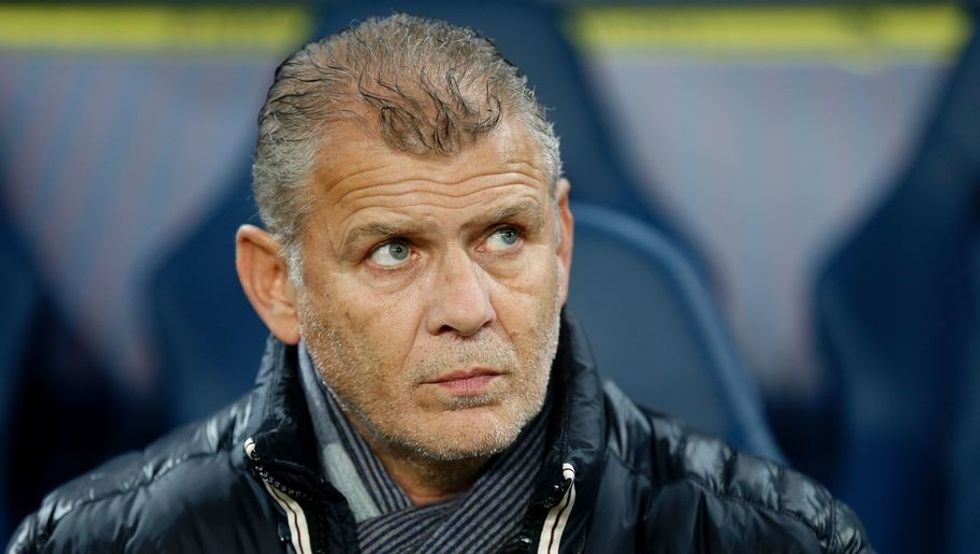 5853cd28772371ad79000001