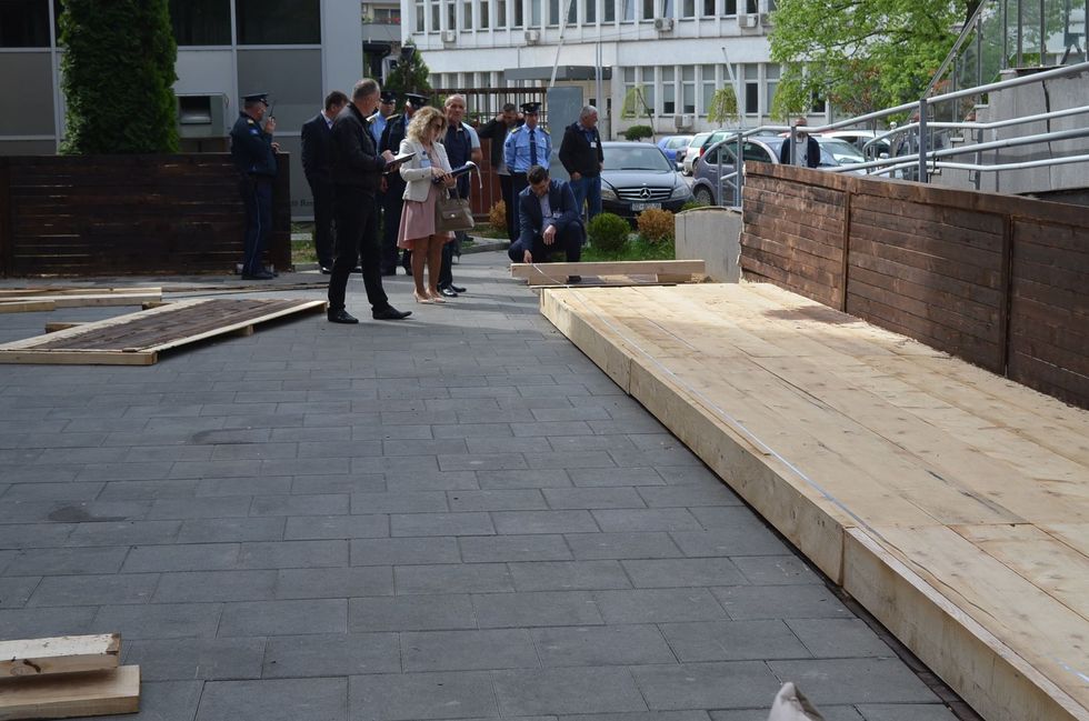 58543386 330619317644039 6356123630358757376 n