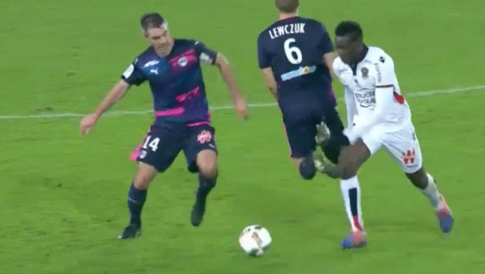 585af87b6ba83c3fa4000003