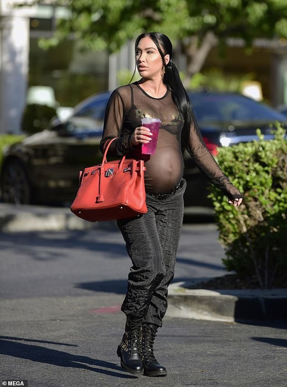 58837123 10904959 Expecting On Tuesday Bre Tiesi was seen stepping out for a solo a 14 1654881999182