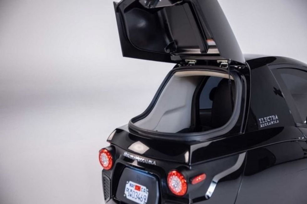 58882805361caeef1a70e7122800420 v4 big