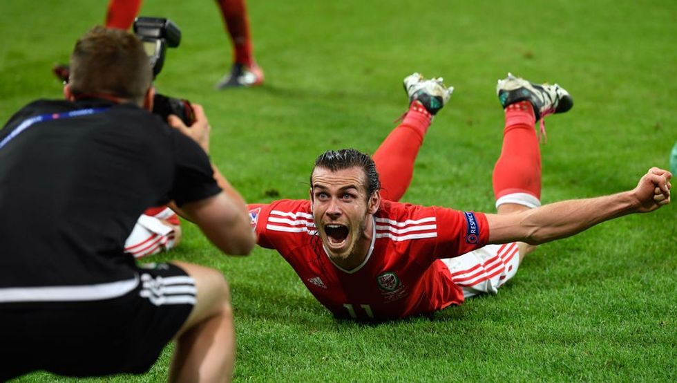 58af186c7b13bc9a44000002