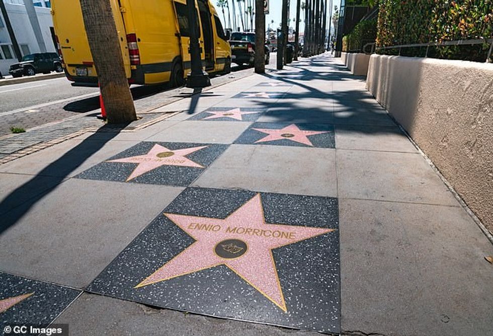 59221193 10929237 Hollywood fixtures The Hollywood Walk Of Fame now consists of mo a 11 1655537532825