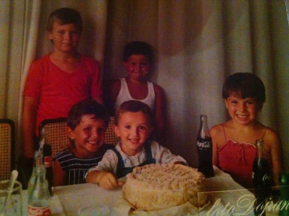 598880_313691475396584_127384394_n