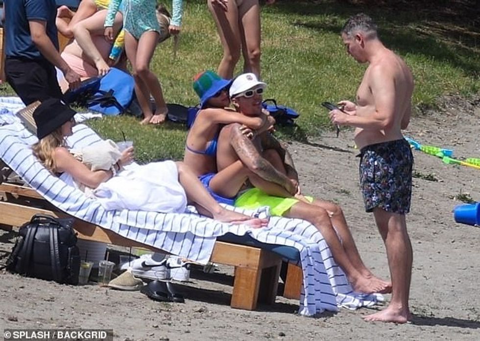 59949393 0 Cuddles Justin and Hailey seem more in love than ever a 67 1657138306163