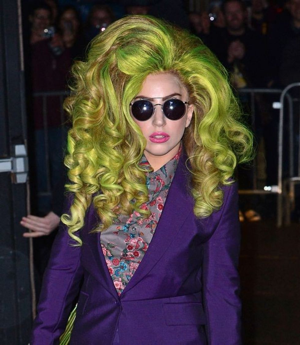 5bb4a0931f00002501242228