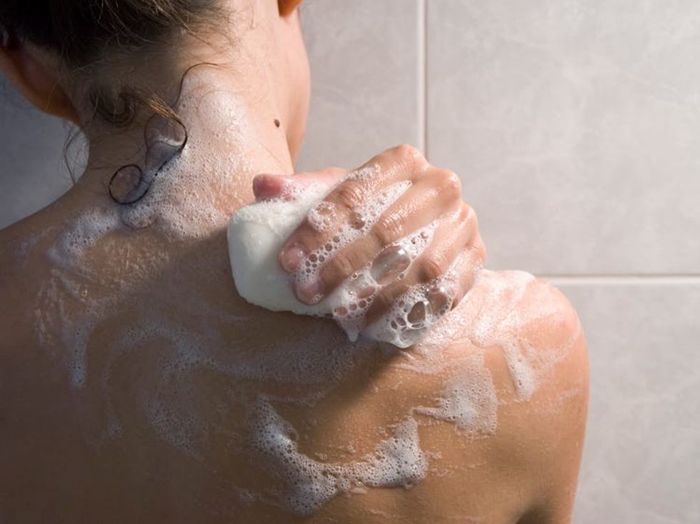 5bcf6a87c76219312f38a422