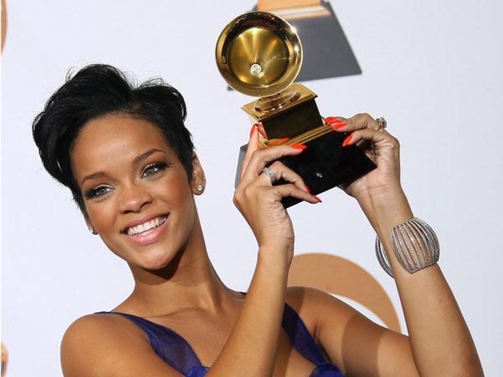 5c6da70beb3ce811ab282383