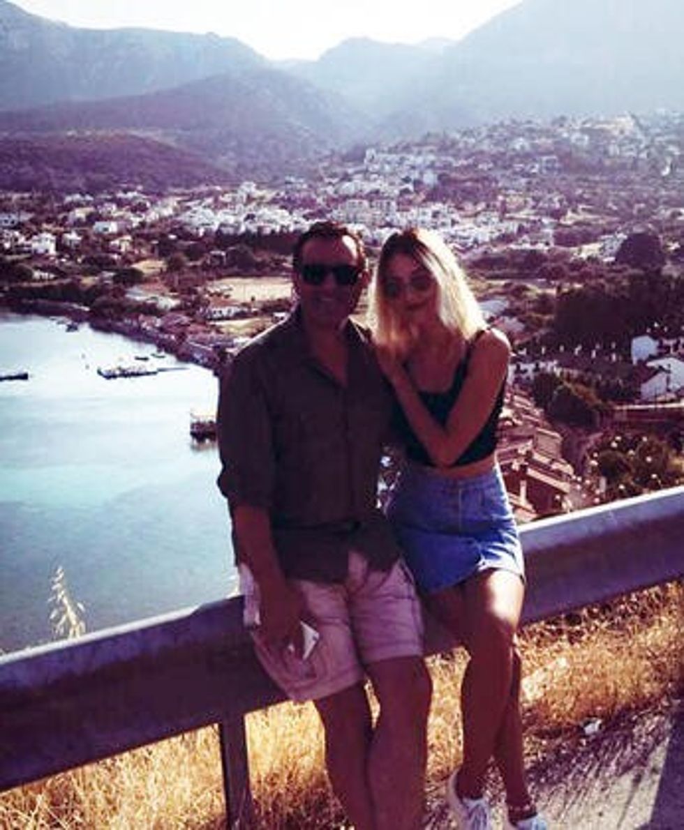 5d6f56875542832148e789c6