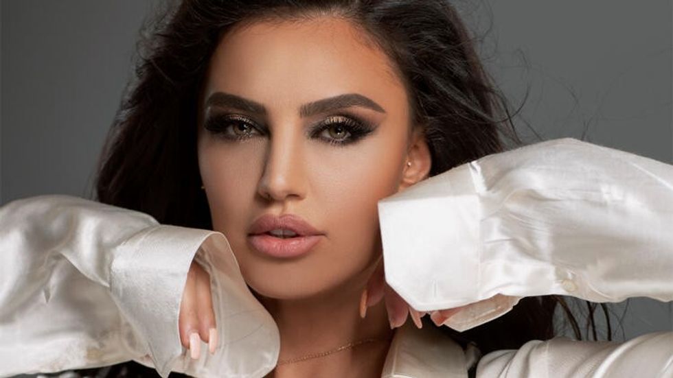 5dc59bf80f2544130857098b