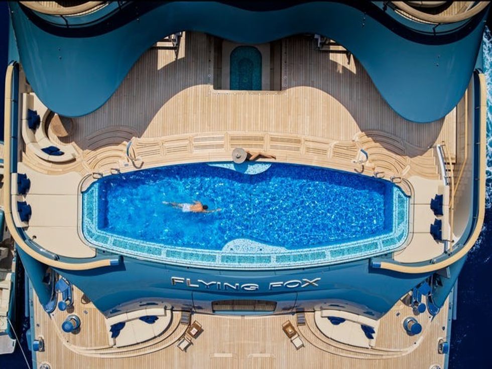 5ef365c3f0f4196d9c0f60b6