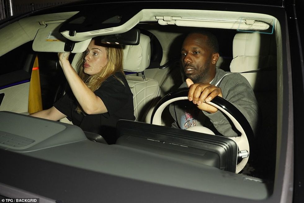 60005419 10992591 Back on stage The singer s Hyde Park gigs were Adele s first liv a 119 1657225995621