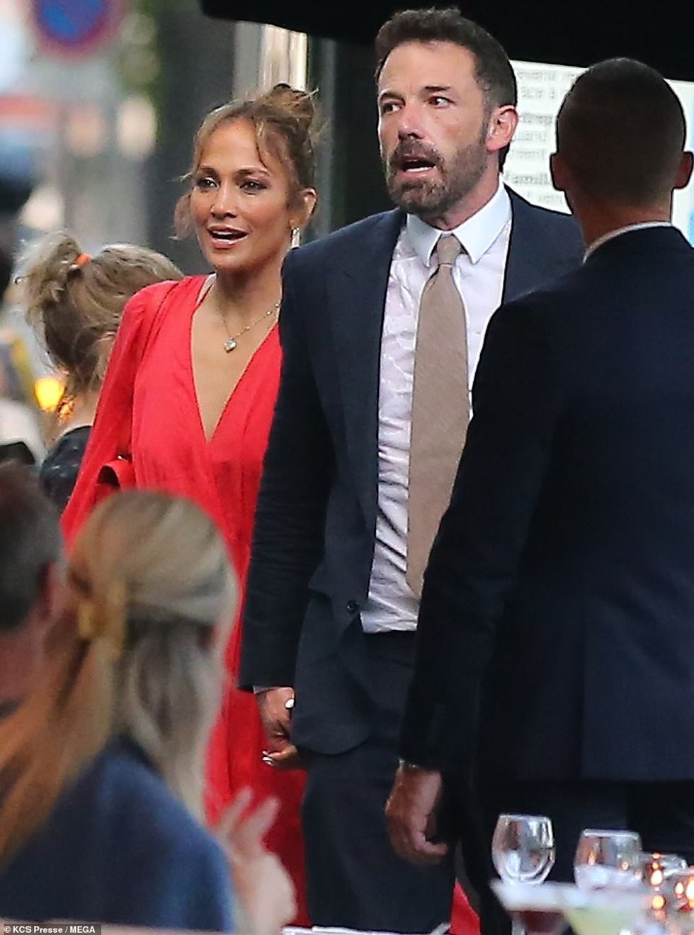 60554853 11037639 Look of love Jennifer Lopez and Ben Affleck were spotted this we a 1 1658455608852