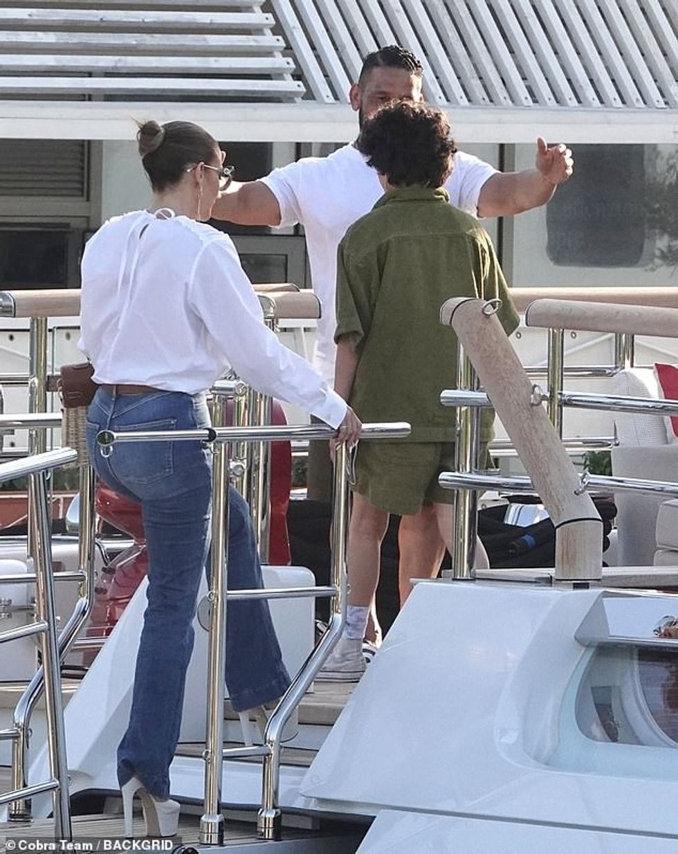 60792173 11057873 F m 46 1659009751568