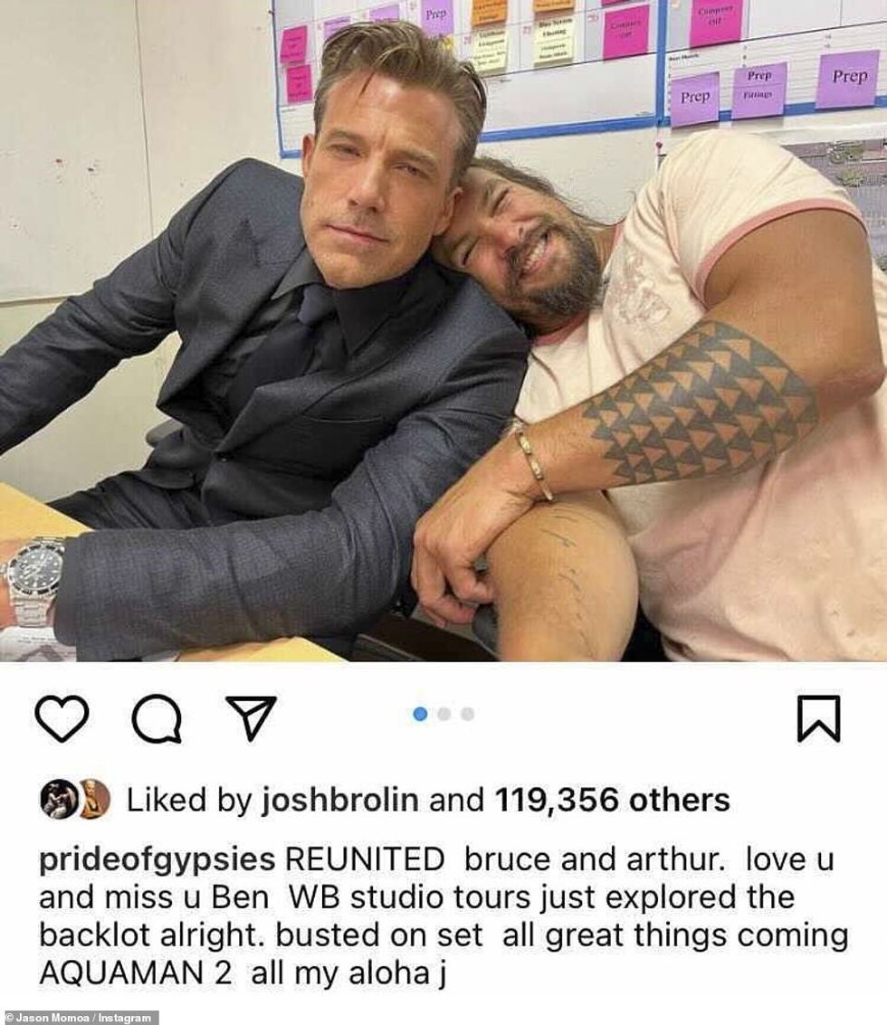 60818645 11060731 Surprise Jason Momoa has appeared to confirm that Ben Affleck wi a 18 1659081865331