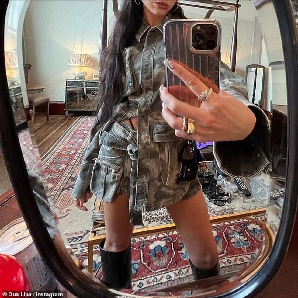 60853131 11063055 On tour Elsewhere Dua issued a statement in the wake of the inci a 76 1659125079148