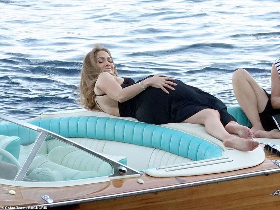 61035843 11077923 Festival The stunning photoshoot comes after Jennifer headlined a 15 1659554792182