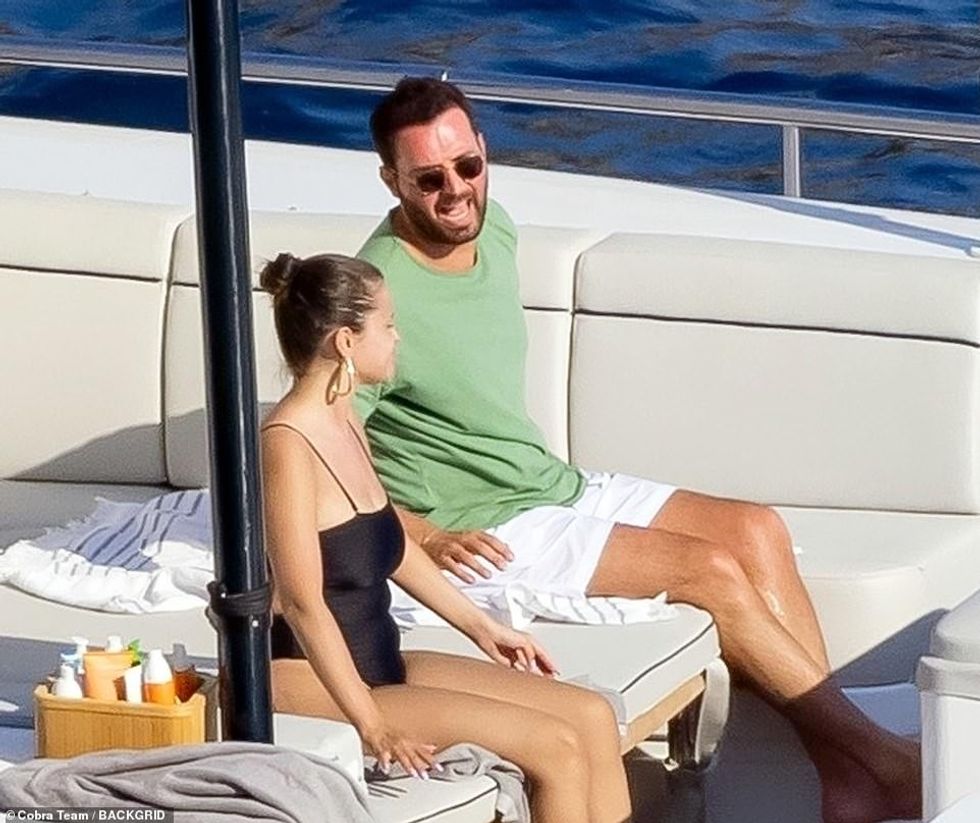 61036669 11077999 image a 121 1659550640077