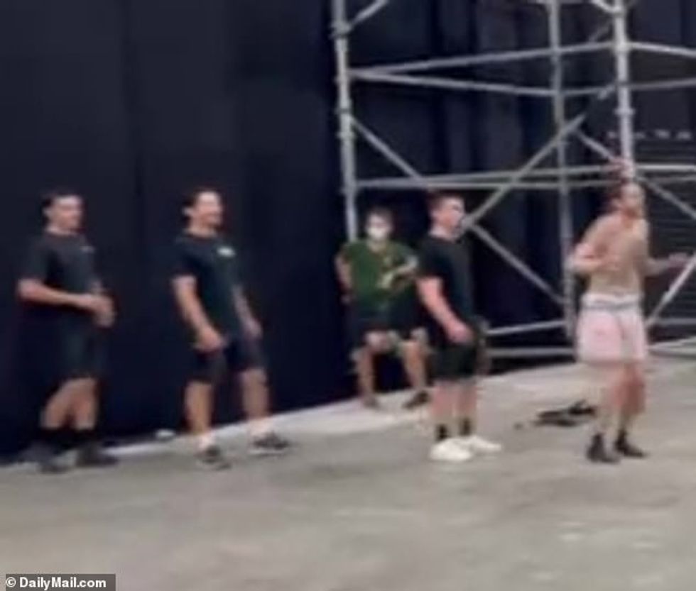 61122421 11086237 Popular An insider gushed that the Saturday Night Live alum who m 106 1659749668351