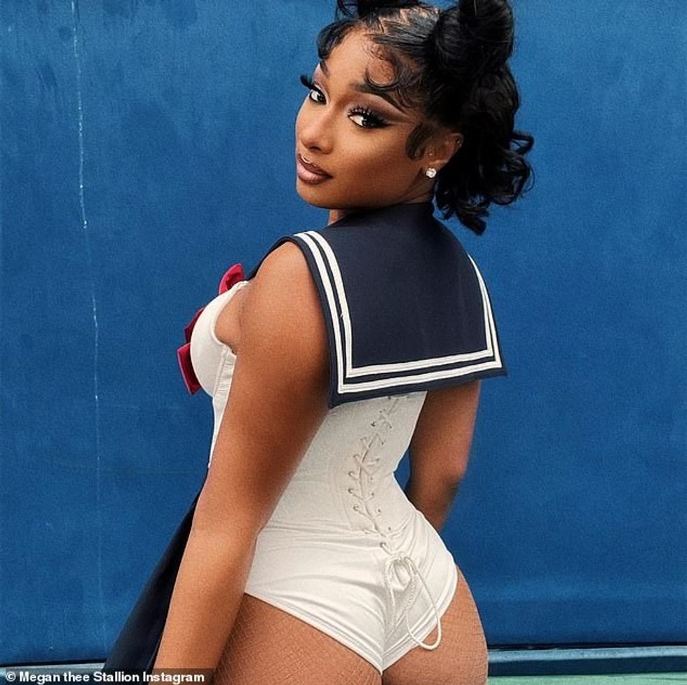 61598589 0 image a 98 1661145865971