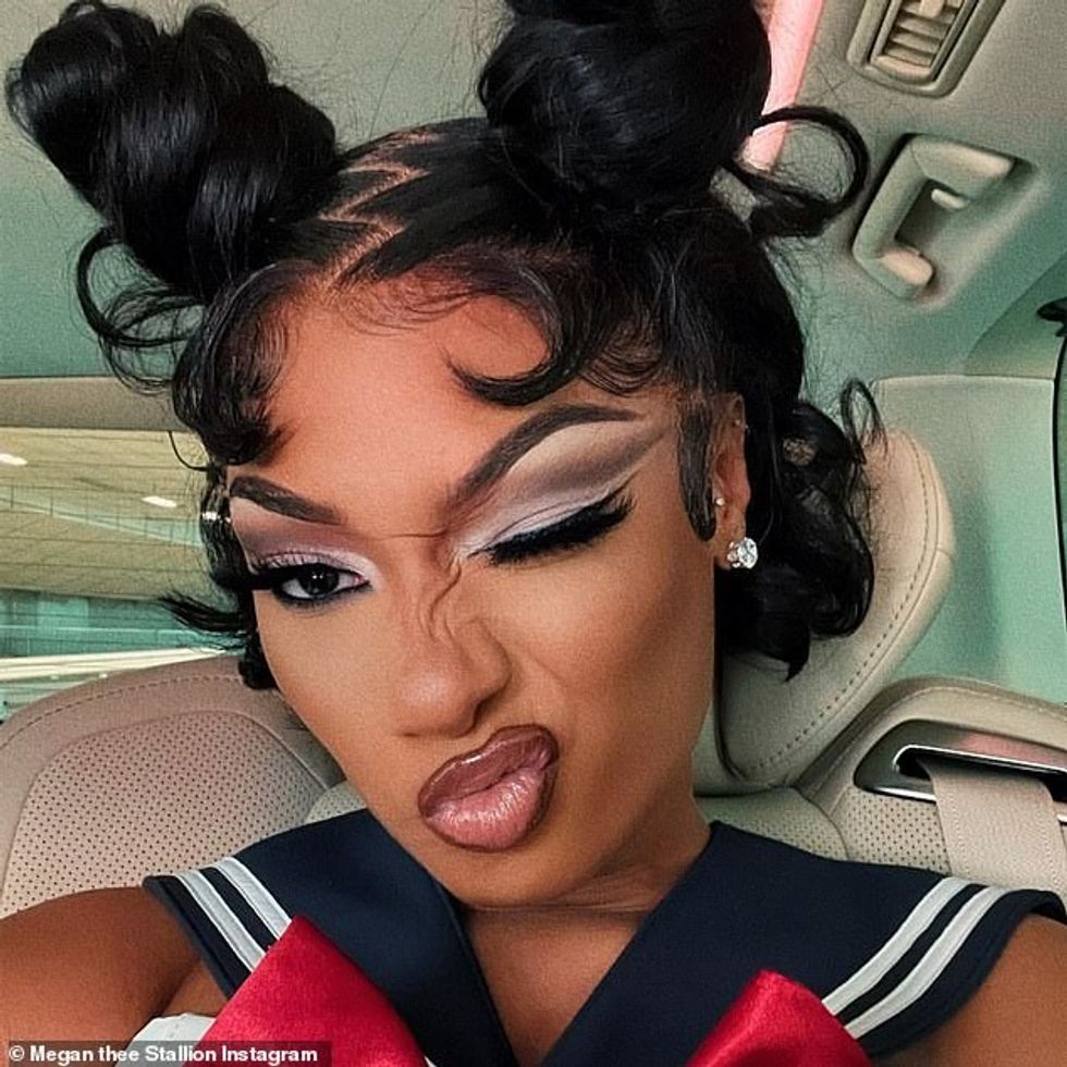 61598591 0 image a 99 1661145879130