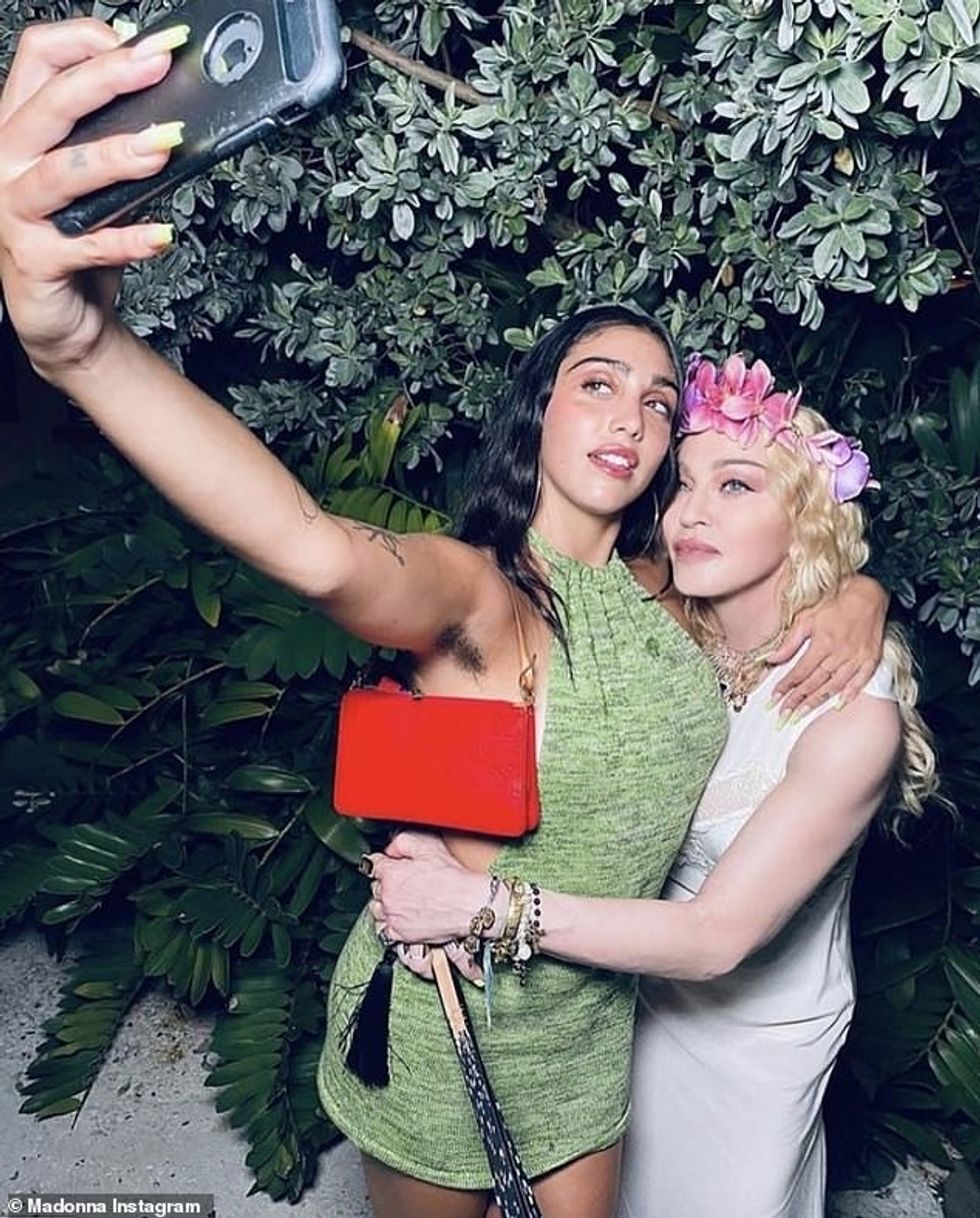 61689957 11142091 Following in her mother s footsteps Madonna s daughter Lourdes L m 149 1661356635676